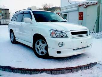 2001 Toyota Kluger V Pictures