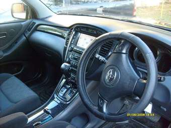 2001 Toyota Kluger V For Sale