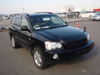 2001 Toyota Kluger V Photos