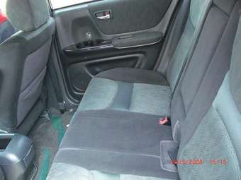2001 Toyota Kluger V Pictures