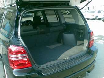 2001 Toyota Kluger V Pictures