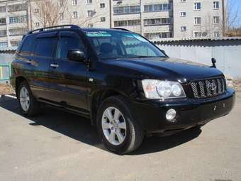 2001 Toyota Kluger V Pictures