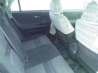 2001 Toyota Kluger V Wallpapers