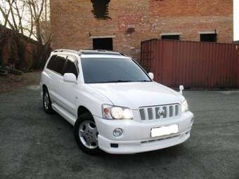 2001 Toyota Kluger V Pictures
