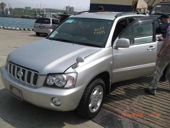 2001 Toyota Kluger V Pictures