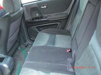 2001 Toyota Kluger V Pictures