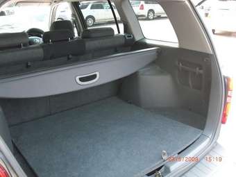 2001 Toyota Kluger V Pictures