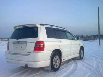 2001 Toyota Kluger V Pics