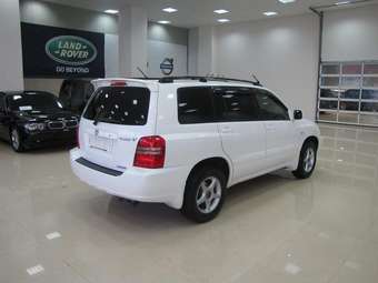 2001 Toyota Kluger V Photos