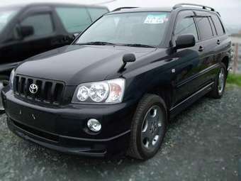 2001 Toyota Kluger V Pictures