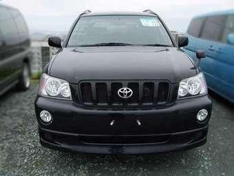 2001 Toyota Kluger V Photos