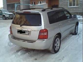 2001 Toyota Kluger V Pictures