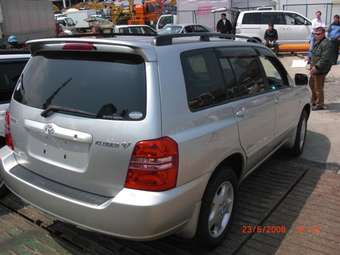 2001 Toyota Kluger V Pictures