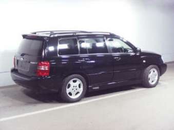 2001 Toyota Kluger V Photos