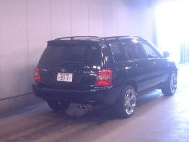 2002 Toyota Kluger V