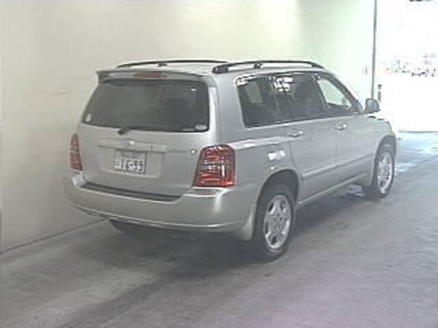 2002 Toyota Kluger V