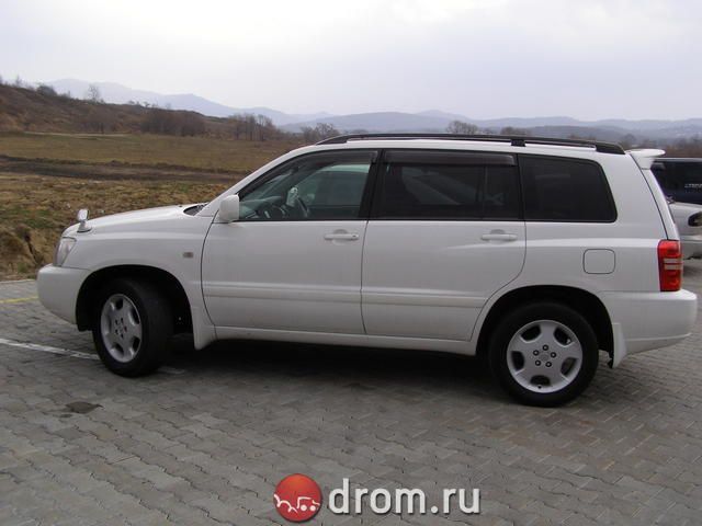 2002 Toyota Kluger V