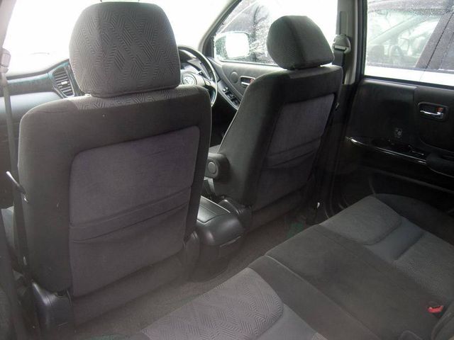 2002 Toyota Kluger V