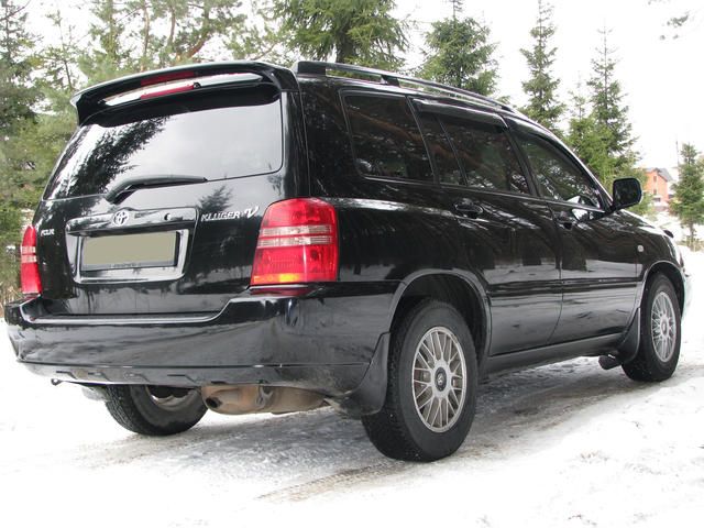 2002 Toyota Kluger V