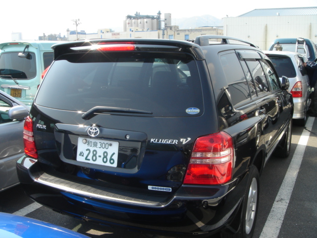 2002 Toyota Kluger V Images