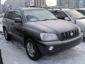 2002 Toyota Kluger V