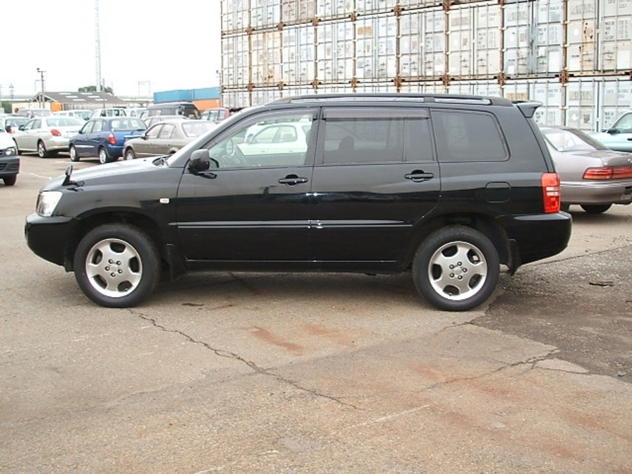 2002 Toyota Kluger V