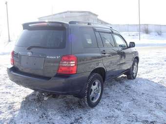 2002 Toyota Kluger V Images