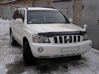 2002 Toyota Kluger V Pictures