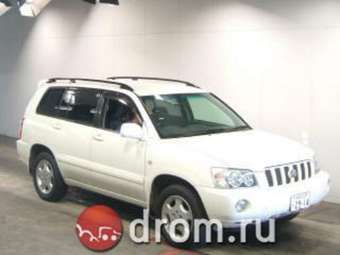 2002 Toyota Kluger V Photos