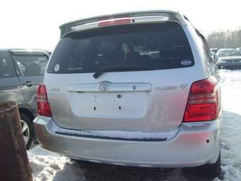 2002 Toyota Kluger V Photos