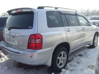 2002 Toyota Kluger V Pictures