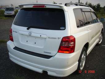 2002 Toyota Kluger V Pictures