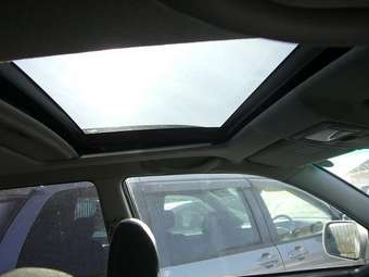 2002 Toyota Kluger V Pictures