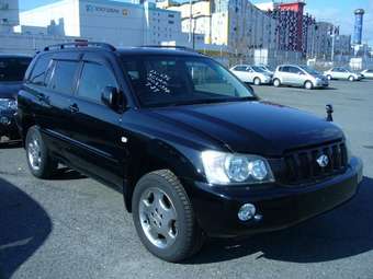 2002 Toyota Kluger V Pics