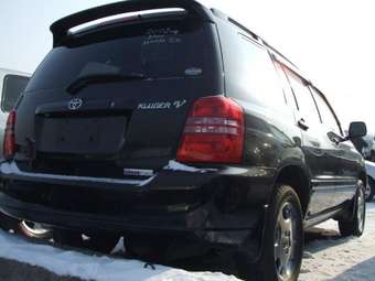 2002 Toyota Kluger V Pictures