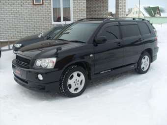 2002 Toyota Kluger V Pictures