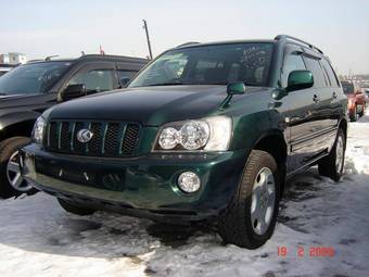 2002 Toyota Kluger V Pictures