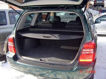 2002 Toyota Kluger V Pictures