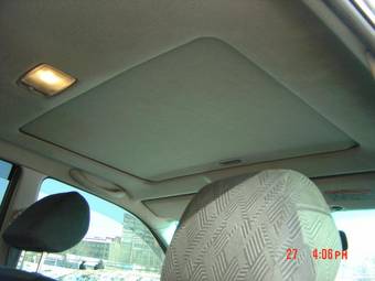 2002 Toyota Kluger V Images