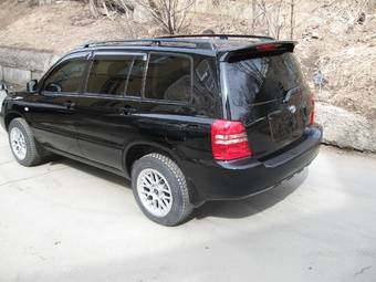 2002 Toyota Kluger V Pictures