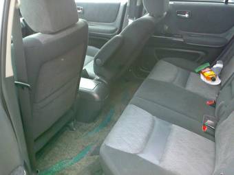 2002 Toyota Kluger V Pictures