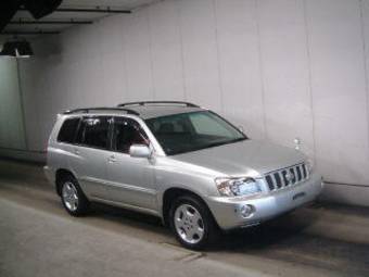 2002 Toyota Kluger V Pics