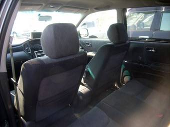 2002 Toyota Kluger V Pictures