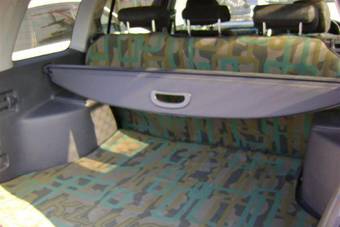 2002 Toyota Kluger V Photos