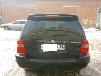 2002 Toyota Kluger V Pictures