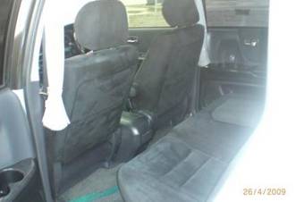 2002 Toyota Kluger V Pictures