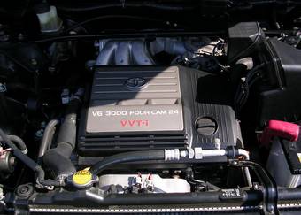 2002 Toyota Kluger V Pictures