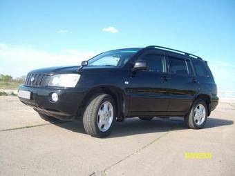 2002 Toyota Kluger V Pictures