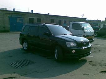 2002 Toyota Kluger V Pictures