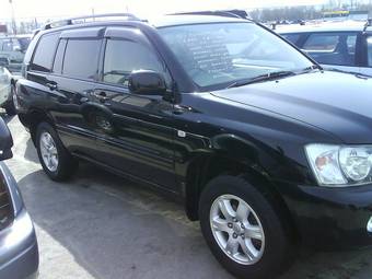 2002 Toyota Kluger V Pics